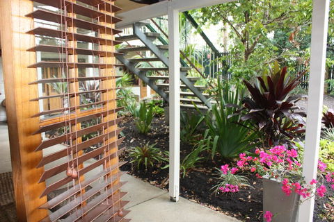 Ellie's Guest House - Accommodation Yamba 1