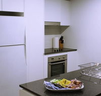 Executively Styled 2 Bed 2 Bath Perfect Location - Accommodation Yamba
