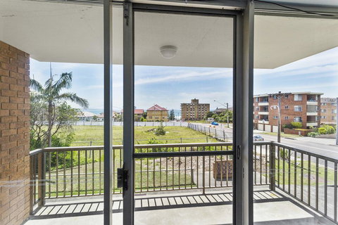 Fairleigh - Unit 1 - Accommodation Yamba 1