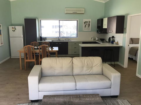 FAIRVIEW 25A - Waterfront Home - Accommodation Yamba 2