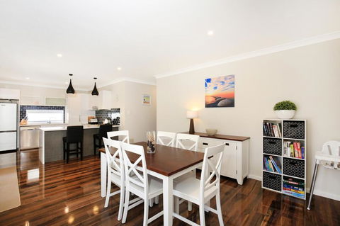 Fairways - 10 Mins To Hyams Beach - Accommodation Yamba 2