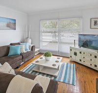 Family Beach House With Parking and Outdoor Dining - Accommodation Yamba