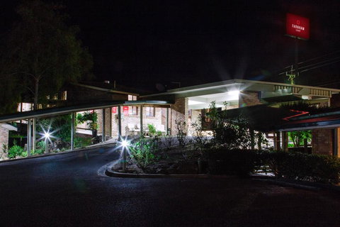 Farnham Court Motel And Restaurant - Accommodation Yamba 1
