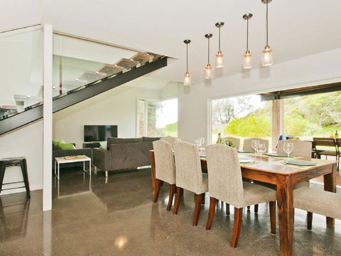 Farrant House - Modern And Contemporary - Accommodation Yamba 2
