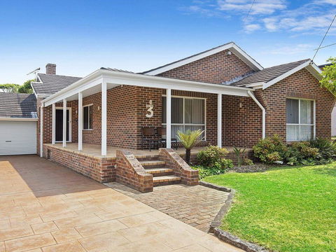 Fern Way Beach House - 70m To Beach - Accommodation Yamba 0