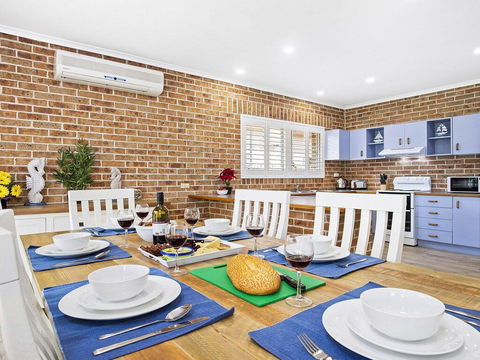 Fern Way Beach House - 70m To Beach - Accommodation Yamba 3