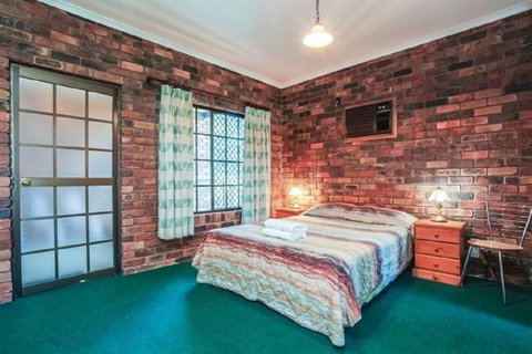 Fernvale Hotel Motel - Accommodation Yamba 2