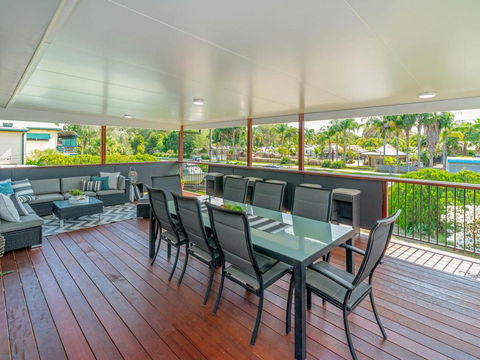 Finlay's Retreat - Pet Friendly House - Yamba - Accommodation Yamba 0