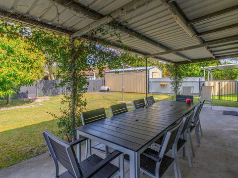 Finlay's Retreat - Pet Friendly House - Yamba - Accommodation Yamba 1