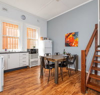 Five Ways CBD Apartment - Spacious Wifi Free Parking - Accommodation Yamba