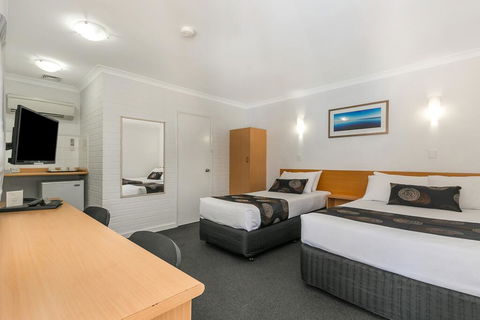 Flag Motor Lodge - Accommodation Yamba 1