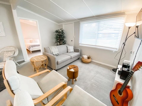 Frangipani Cottage - Accommodation Yamba 0