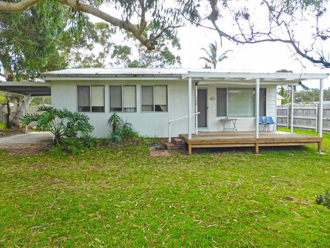 Frangipani Cottage @ Callala Beach - Accommodation Yamba 0