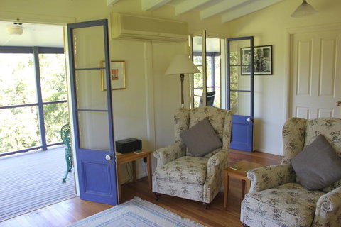 Glocca Morra Cottage - Accommodation Yamba 1