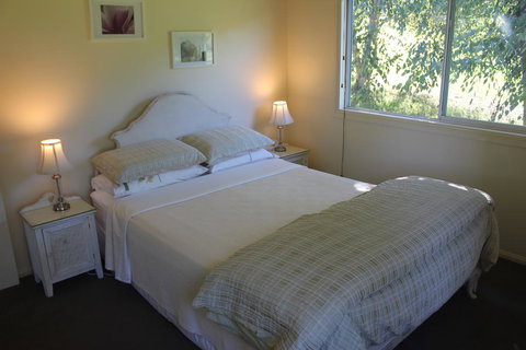 Glocca Morra Cottage - Accommodation Yamba 2