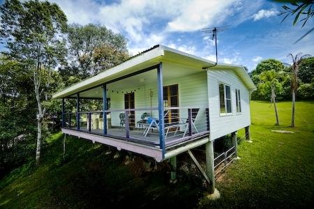 Glocca Morra Cottage - Accommodation Yamba 0