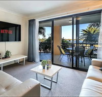 Gold Coast Apartment At Sandcastles On Broadwater - Accommodation Yamba