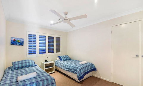 Gold Coast Beachfront Mansion - Accommodation Yamba 2