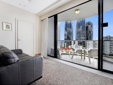 Gold Tower 8th Level Private Two Bedroom Dual Key - Accommodation Yamba 2