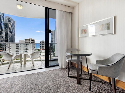 Gold Tower 8th Level Private Two Bedroom Dual Key - Accommodation Yamba 1