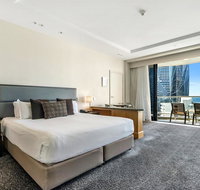 Gold Tower in the Oaks Hotel Surfers Paradise - 1020 - Accommodation Yamba