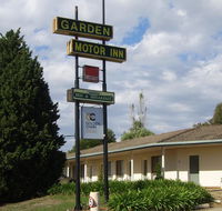 Golden Chain Garden Motor Inn Gundagai - Accommodation Yamba
