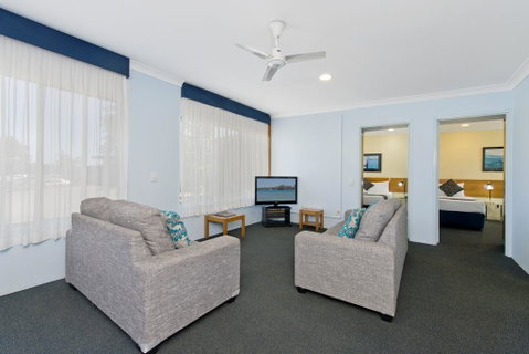 Haven Waters Motel & Apartments - Accommodation Yamba 2
