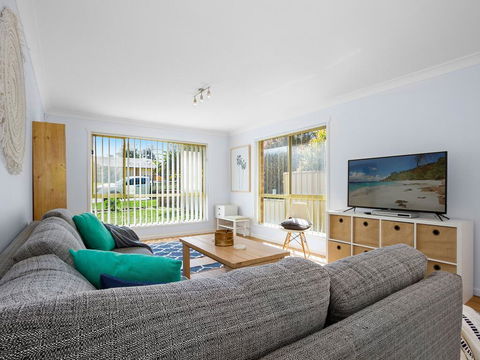 Hello Sunshine - 50m To Beach Access - Accommodation Yamba 3