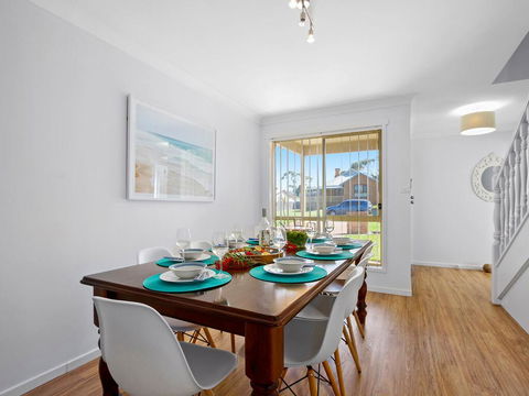Hello Sunshine - 50m To Beach Access - Accommodation Yamba 2