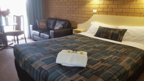 Hepburn Springs Motor Inn - Accommodation Yamba 3