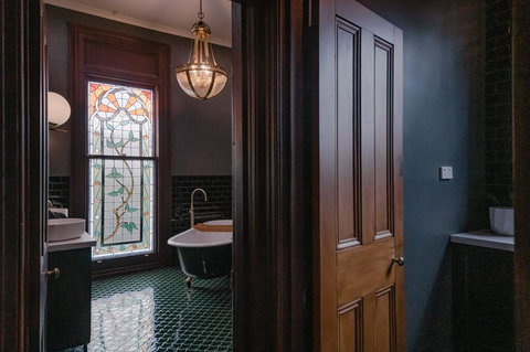 Hero Collection - Kennedy - Accommodation Yamba 1