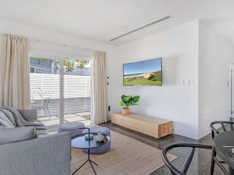 Hideaway At Culburra - Guest House With Plunge Pool - Accommodation Yamba 1