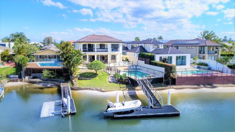 Holidays House Almafi Drive Surfers Paradise - Accommodation Yamba 0