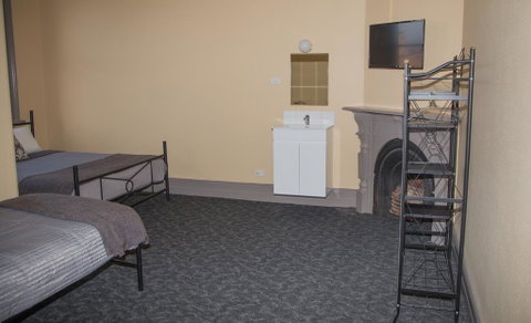 Hotel Cessnock - Accommodation Yamba 2