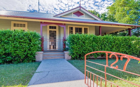 Ithaca - Accommodation Yamba 1