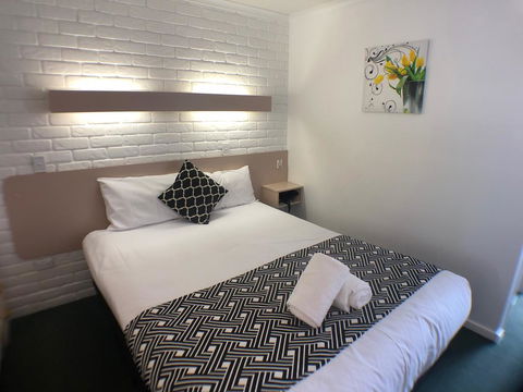 Jacaranda Place Motor Inn - Accommodation Yamba 2