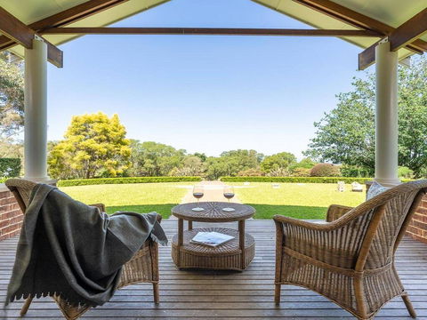 Jaspers Brush - Tranquil Gardens & Stunning Views - Accommodation Yamba 0