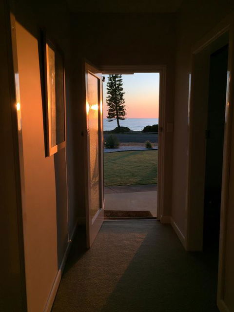 Jewel Of The South Beachside Holiday Rental - Accommodation Yamba 2