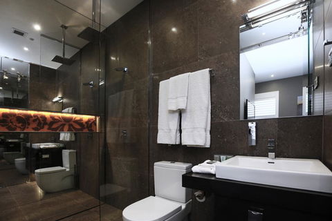 Junction Hotel - Accommodation Yamba 1