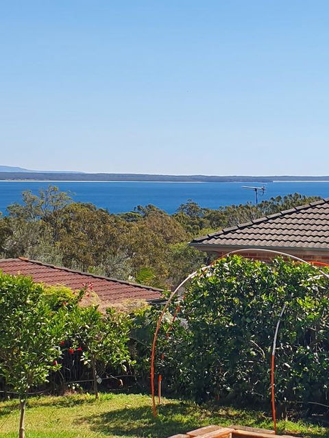 JUST-4-YOU! Amazing Sea Views, WIFI, Fullly Air-conditioned, King Bed - Accommodation Yamba 1