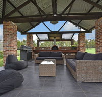 Kelman Cottage - tucked away with pool  native wildlife - Accommodation Yamba