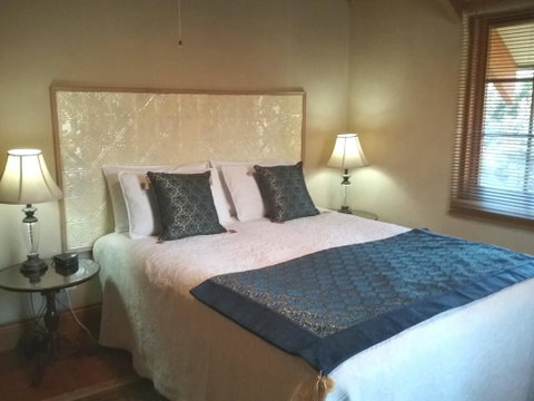 Kentisbury Country House - Accommodation Yamba 0