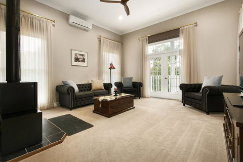 Kerami Manor & Day Spa - Accommodation Yamba 2