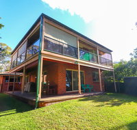 Kingfisher LakeHouse - Accommodation Yamba