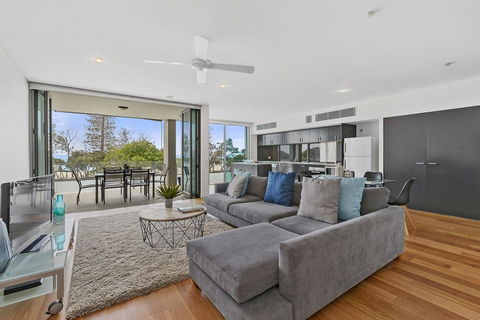 KINGSCLIFF NOR NOR EAST 101 ON MARINE PARADE - Accommodation Yamba 3