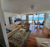 Kupari Surfers Paradise - Accommodation Yamba