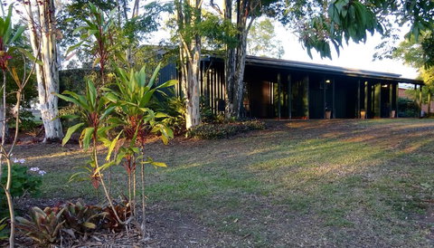 Lagoon Pocket Bed & Breakfast - Accommodation Yamba 0