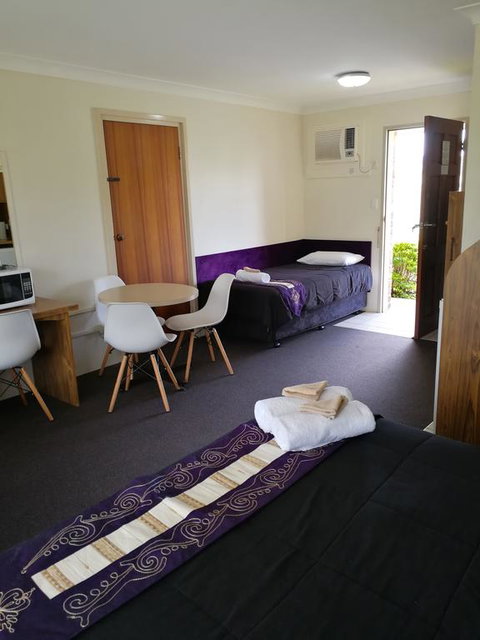 Lakeside Lodge Motel - Accommodation Yamba 3