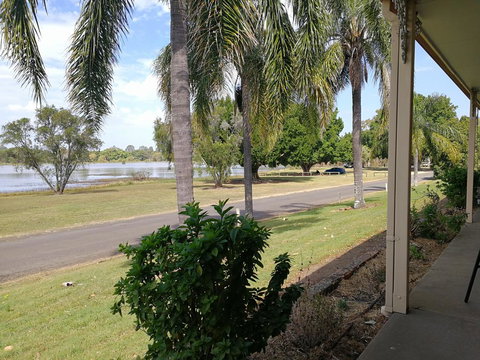 Lakeside Lodge Motel - Accommodation Yamba 0