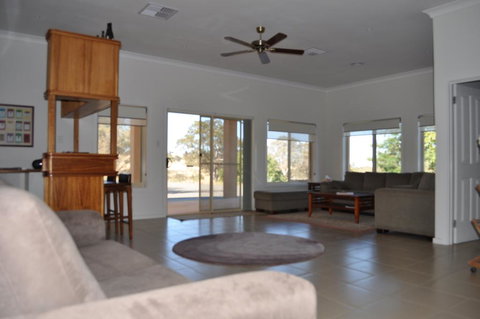 Lambert Estate Retreat - Accommodation Yamba 2